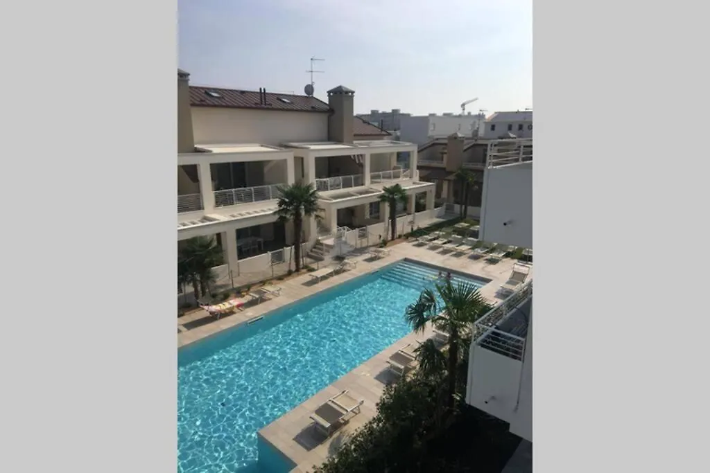 Apartment House Giusi - Residence Sunset Lido di Jesolo