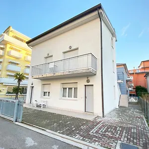  Apartman Dainese Apartments, Casa Abigail